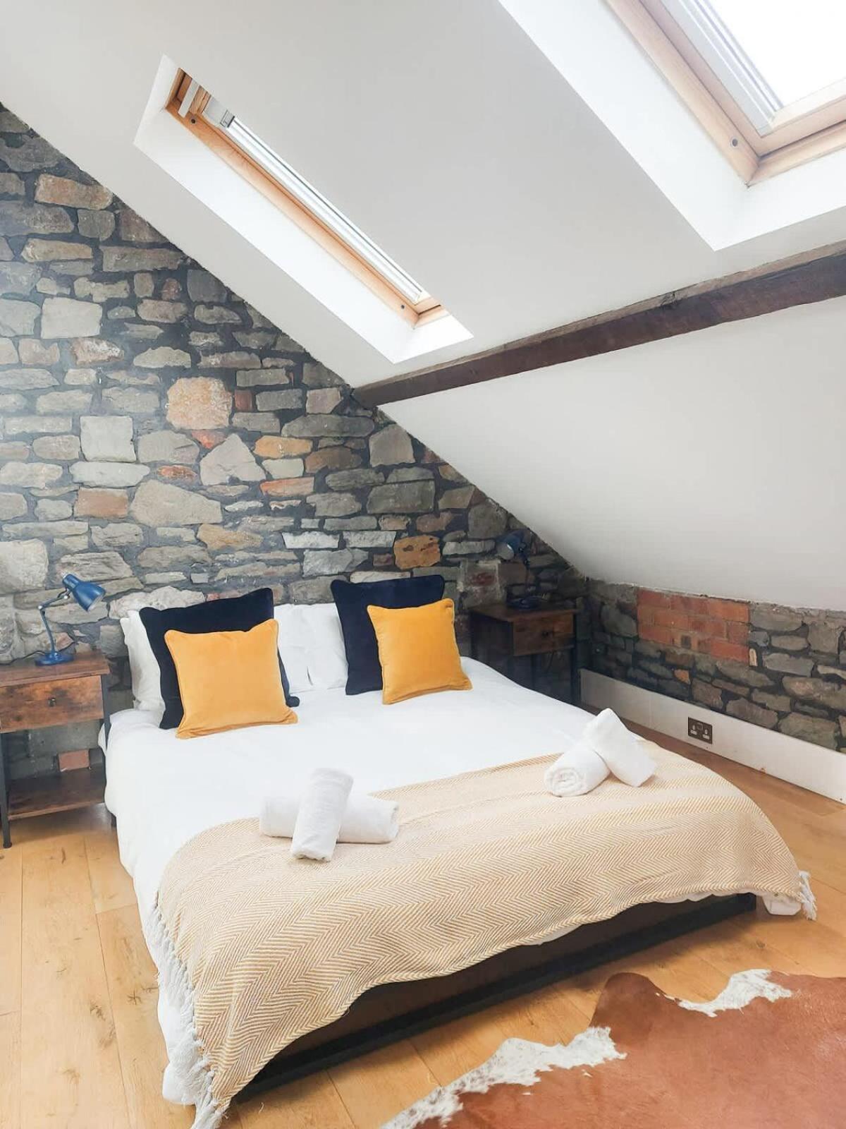 Converted Factory Loft Apartment Bristol Exterior photo